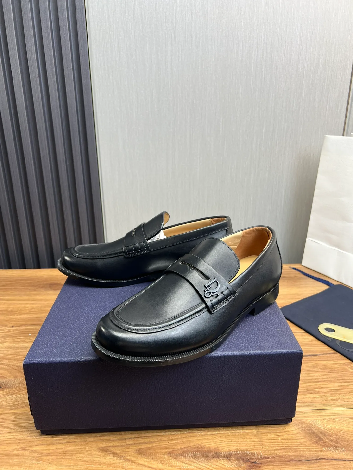 Men's men's shoes💰520💰 Dior men's business casual leather shoes👞all made of imported original brand leather, just to create a more comfortable wearing experience, upper: original cowhide➕imported sheepskin lining, original non-slip and wear-resistant rubber outsole✔️36-45 (38.45 non-returnable)